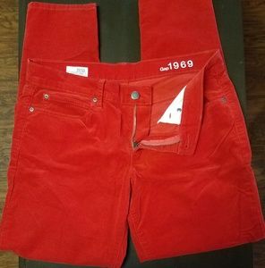 Red corduroy Gap legging jeans 31R